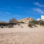 Apartamento Tamarindo - Ubicacion Premium Frente A La Playa Con Piscina Апартаменты