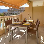 Апартаменты Apartamento Tamarindo - Ubicacion Premium Frente A La Playa Con Piscina