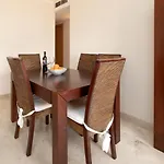 Apartamento Tamarindo - Ubicacion Premium Frente A La Playa Con Piscina Apartment
