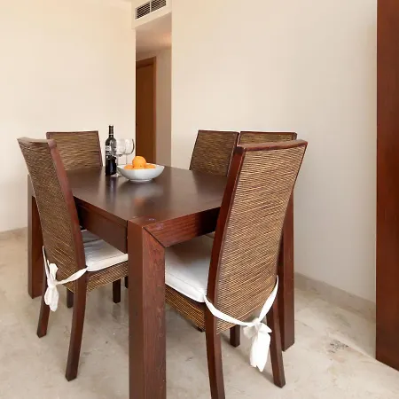 Apartamento Tamarindo - Ubicacion Premium Frente A La Playa Con Piscina דירה