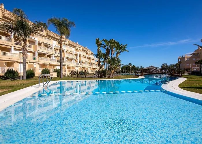 Apartamento Tamarindo - Ubicacion Premium Frente A La Playa Con Piscina Dénia