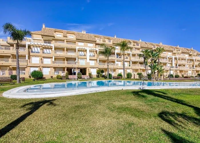 Apartamento Tamarindo - Ubicacion Premium Frente A La Playa Con Piscina