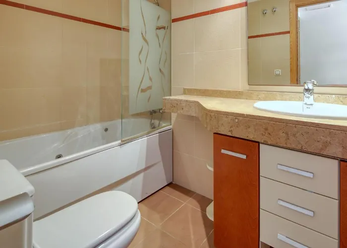 Apartamento Apartamento Tamarindo - Ubicacion Premium Frente A La Playa Con Piscina *